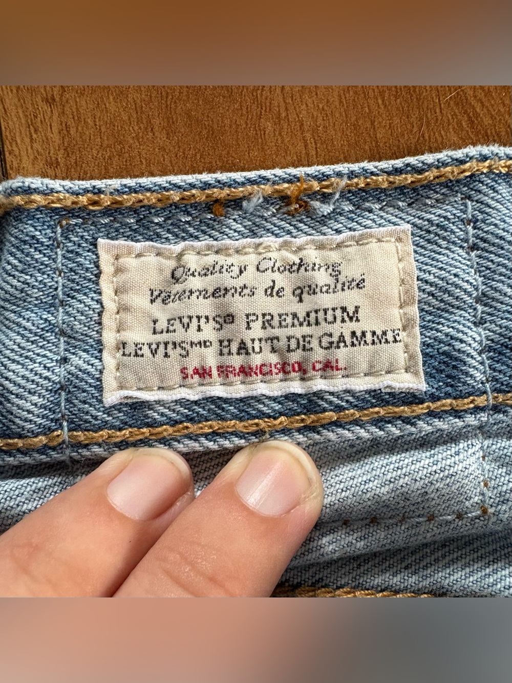 Levi's Light Blue Relaxed Fit Women's Jeans 501 90’s - Picture 3 of 6